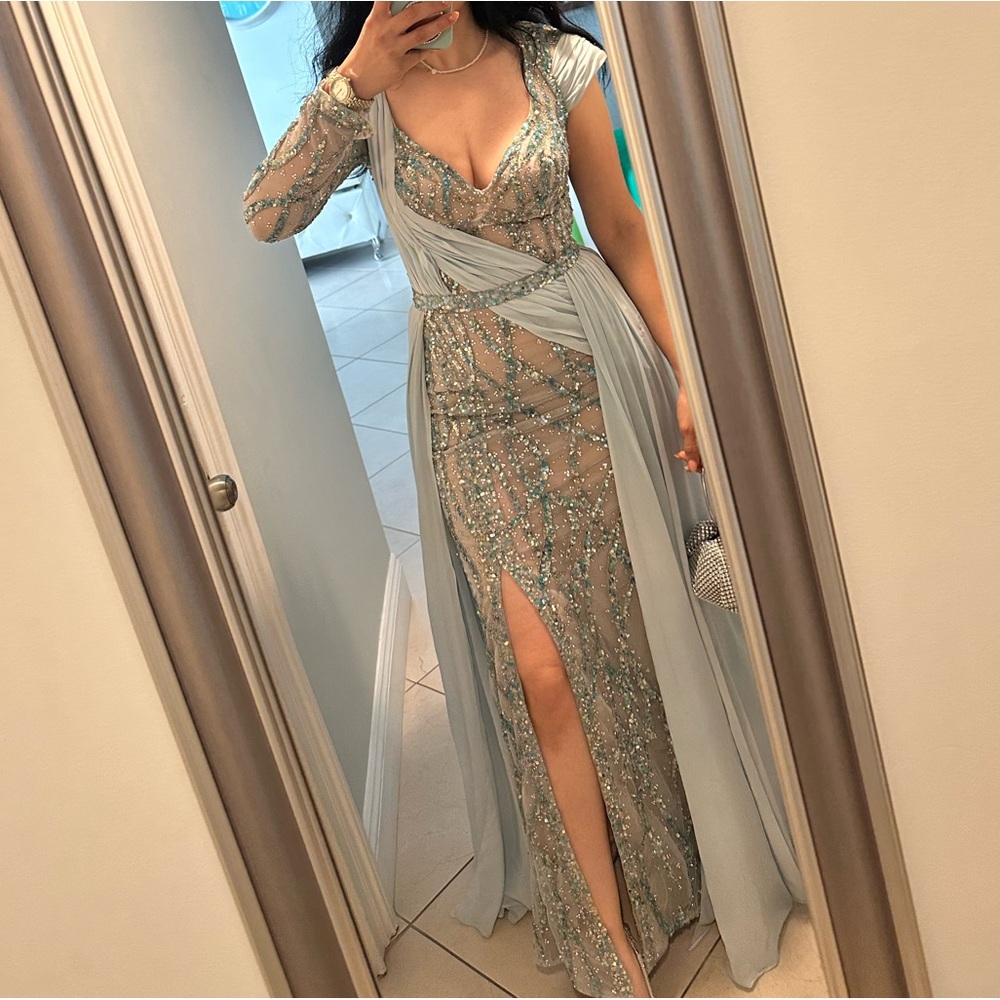 Elegant Light Blue Evening Gown
